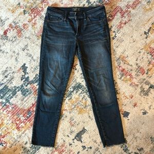 Abercrombie and Fitch Harper Low Rise Ankle 27 4s EUC